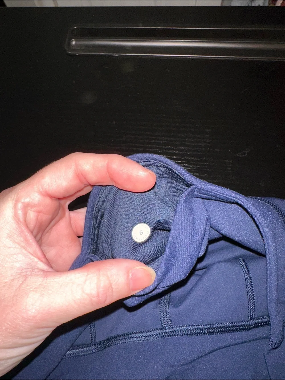 Lululemon Size 6 Women's Navy Jogger Pants